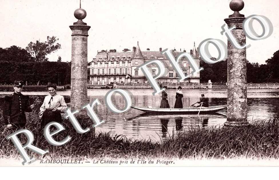LE CHATEAU PRES DE L'ILE DU POTAGER