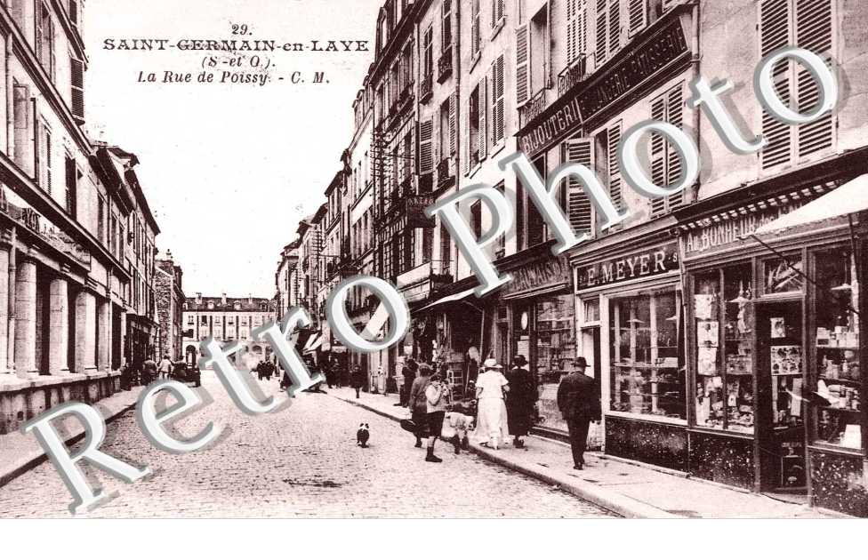 LA RUE DE POUSSY