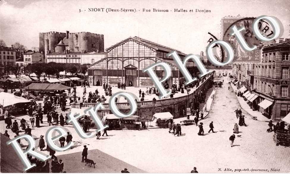 Rue Brisson - Halles et Donjon
