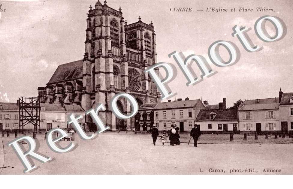 Place Thiers et l'Eglise