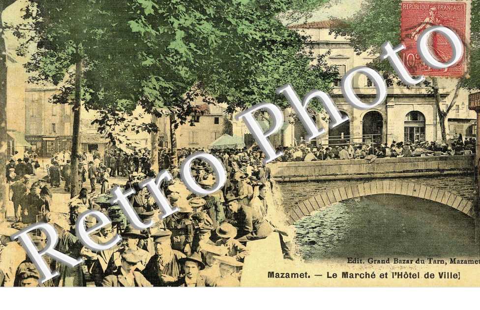 Le marche et l'hotel de ville