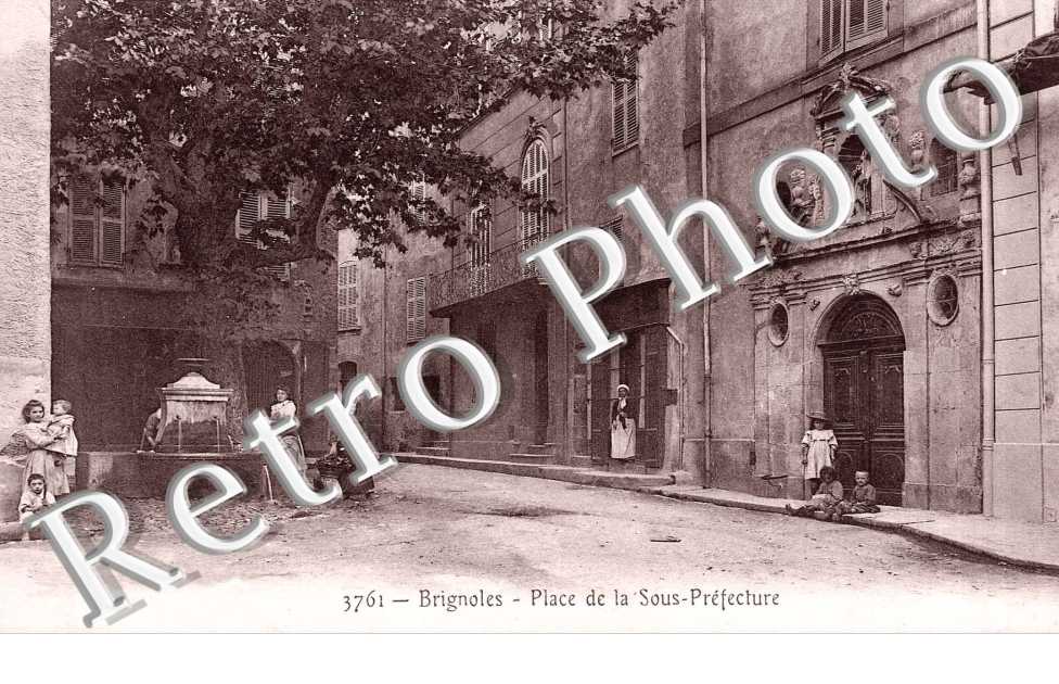 place de la sous prefecture