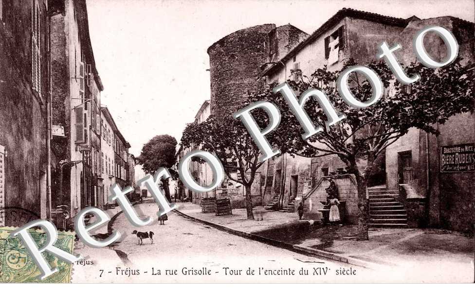 LA RUE Grisolle Tour de l'enceinte