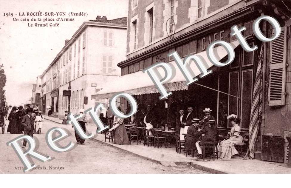 la Place d'Armes, le Grand Cafe