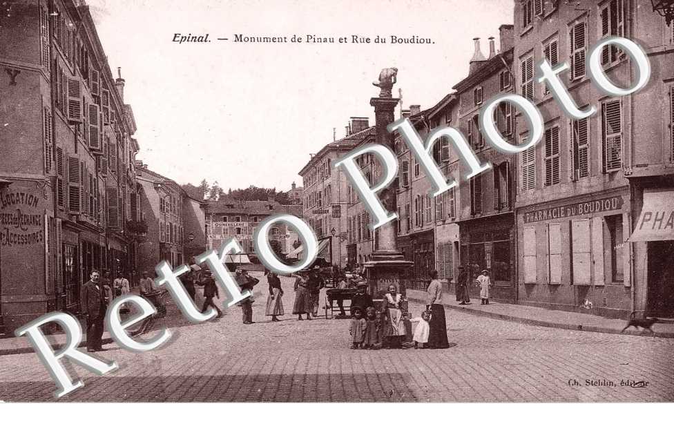 MONUMENT DE PINEAU ET RUE DU BOUDIOU