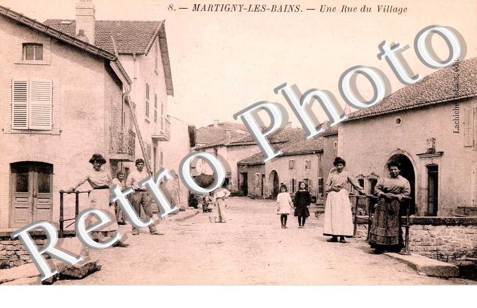 Une rue du village