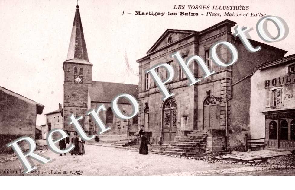 Place, Mairie et Eglise