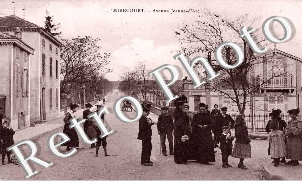 AVENUE JEANNE D'ARC