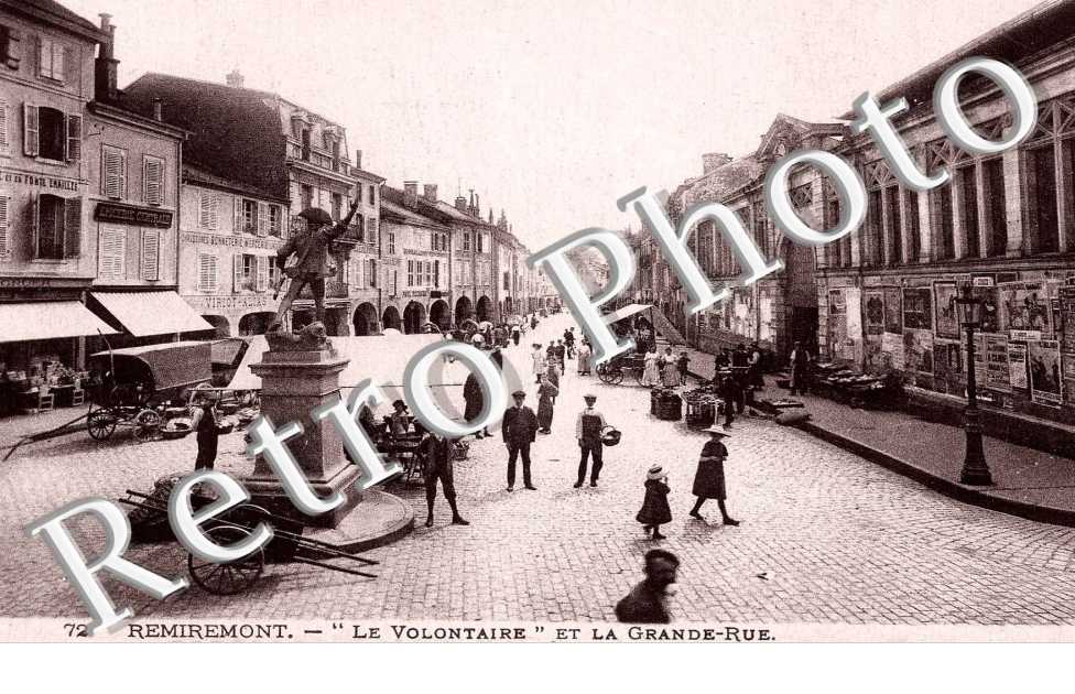 "Le volontaire" et la grande rue