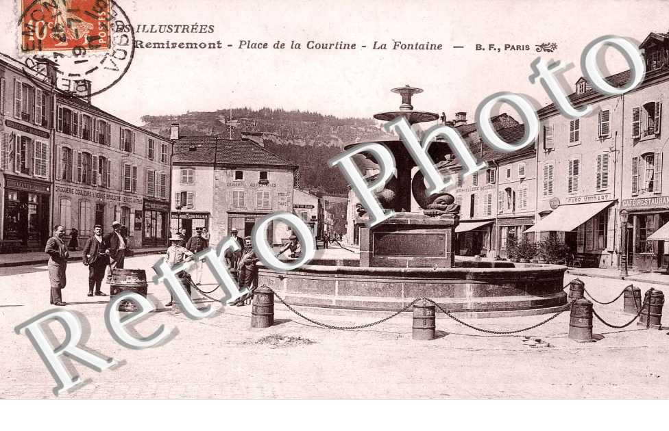 Place de Courtine - la fontaine