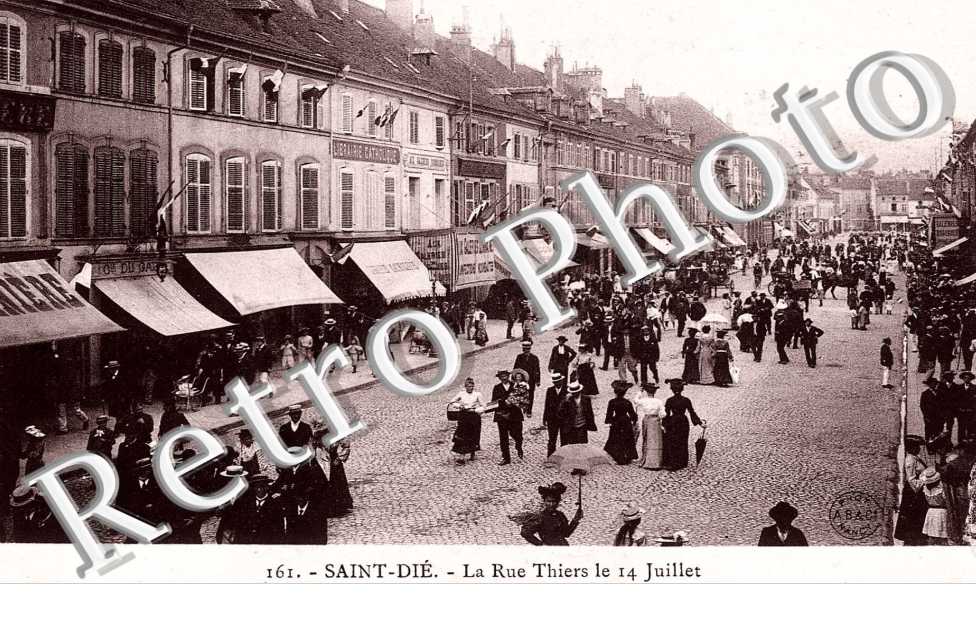 La rue Thiers le 14 juillet