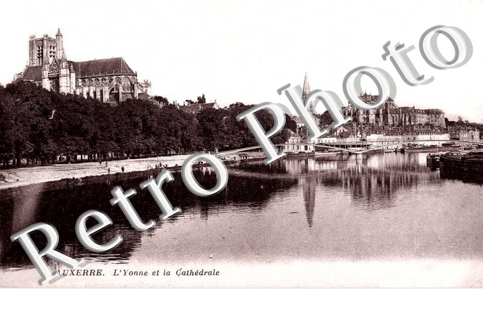 L'YONNE ET LA Cathedrale