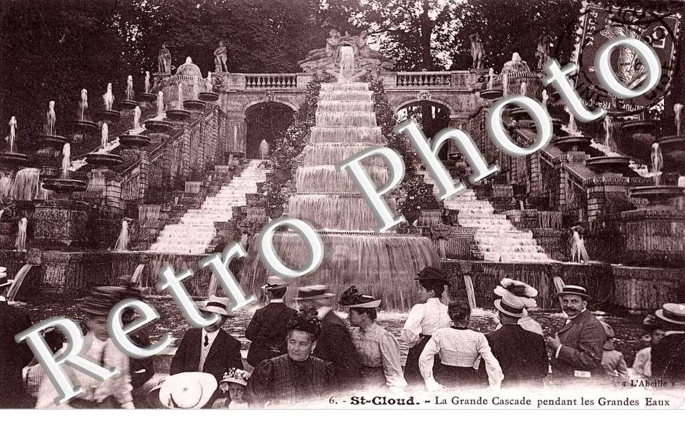 La grande cascade pendant les grandes eaux
