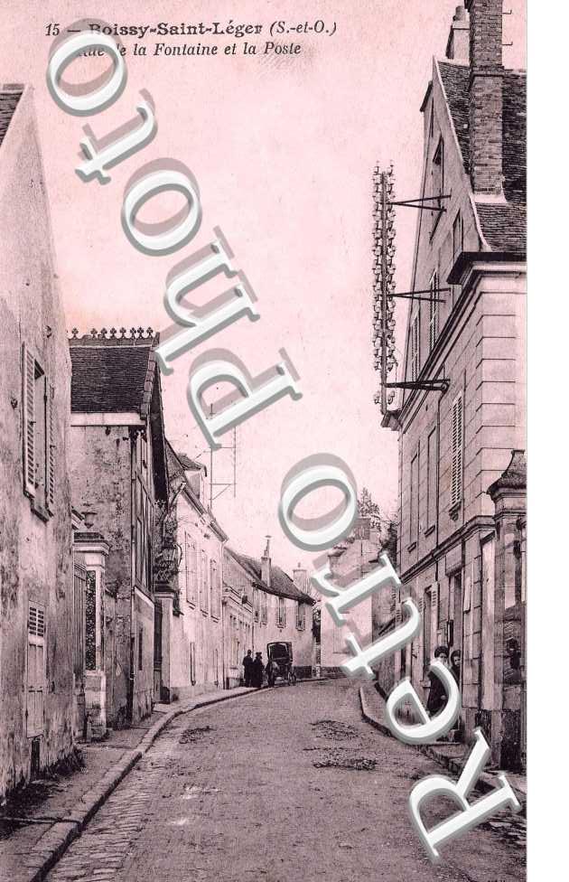RUE DE LA FONTAINE ET LA POSTE