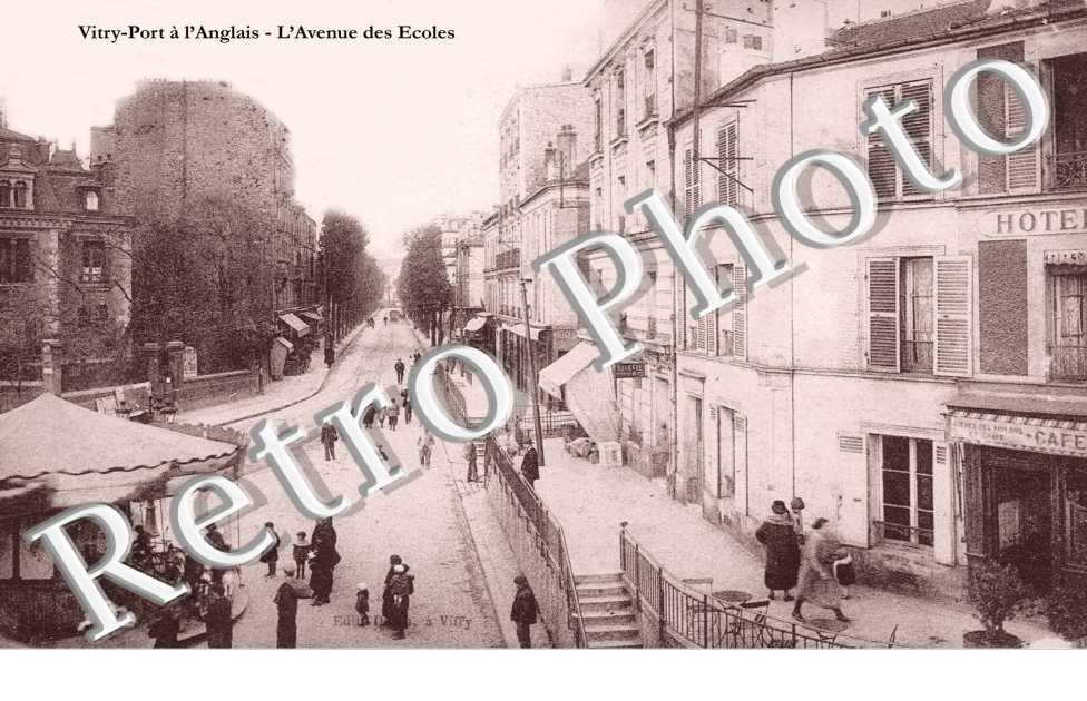 Port de l'Anglais, L'Avenue des Ecoles