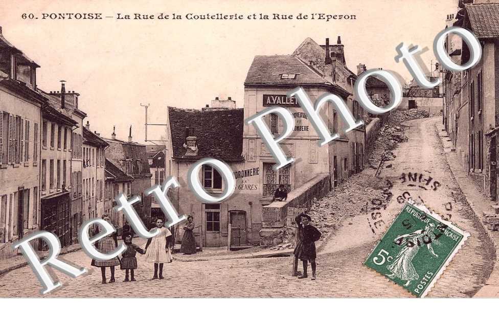 La rue de  la coutellerie et la rue d'Eperon