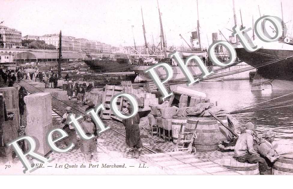 Les quais du port marchand