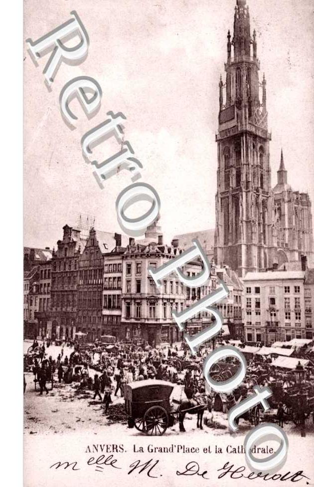 La Grand'Place et la Cathedrale