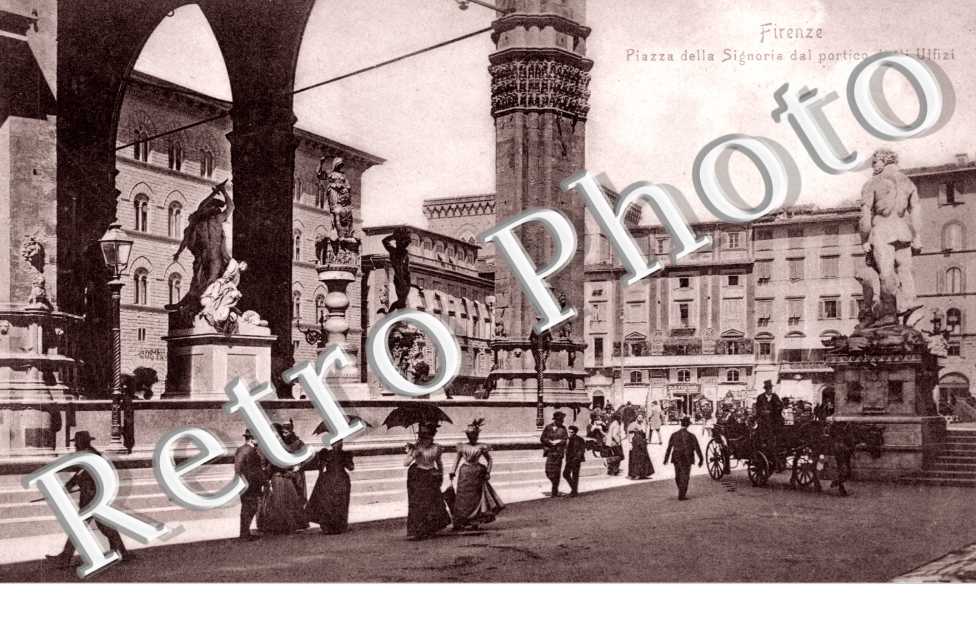 Piazza della Signoria del portico degli Utfizi