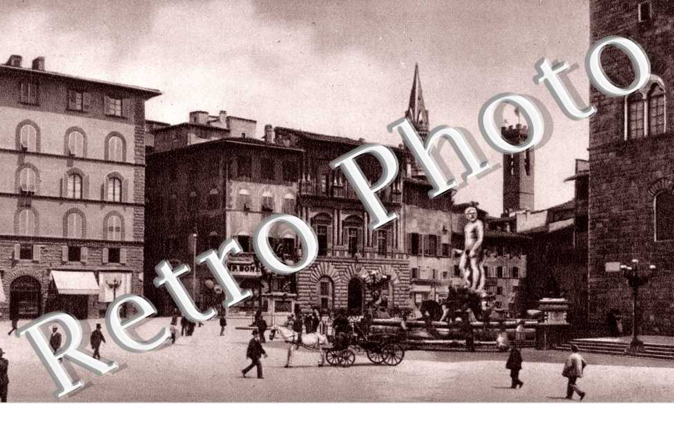 Una piazza, una fontana