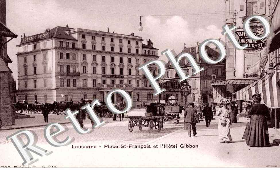 Place Saint-Francois et l'Hotel Gibbon