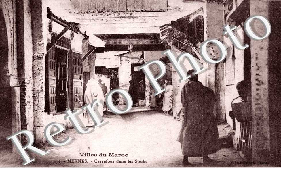 Carrefour dans les Souks