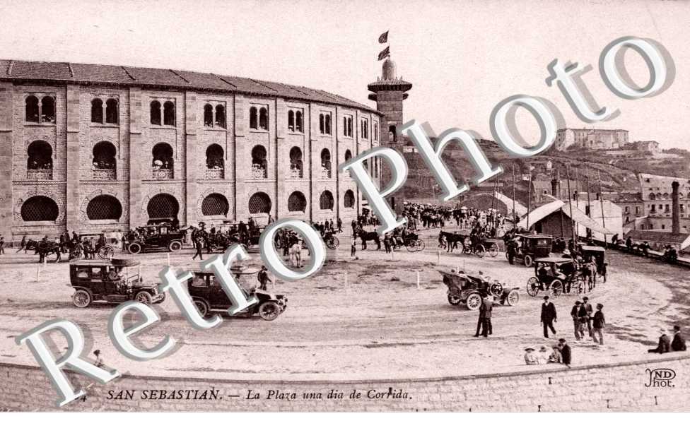 La Plaza una Dia de Corrida
