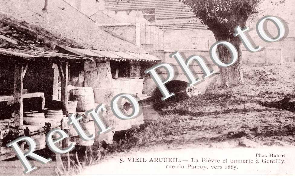Vieil Arcueil - La Bievre et tannerie a Gentilly, rue du parroy, vers 1885