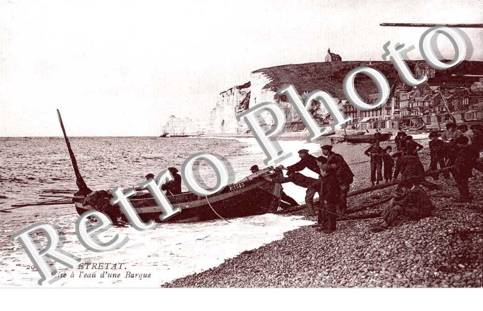 Mise a l'eau d'une barque