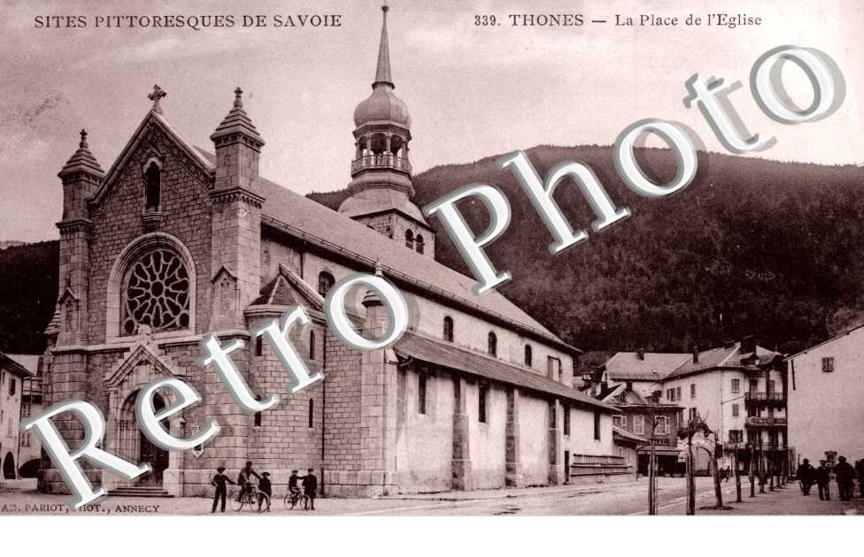 La Place de l'Eglise