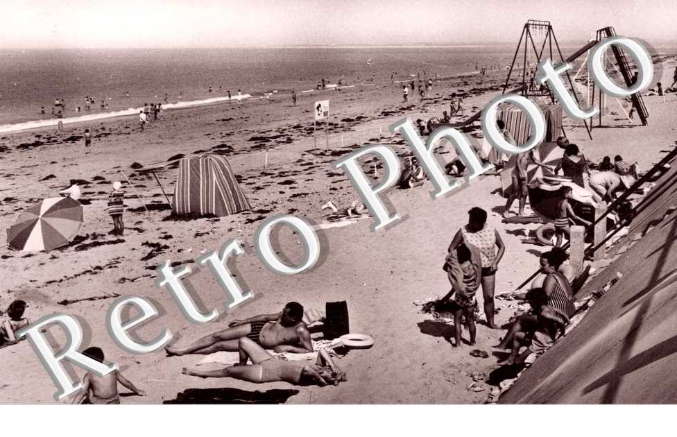 Vue generale de la plage et des jeux