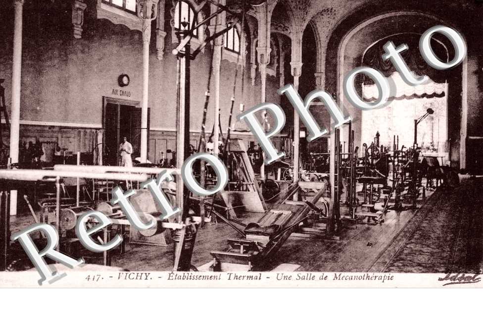 Etablissement Thermal - Une Salle de Mecanotherapie