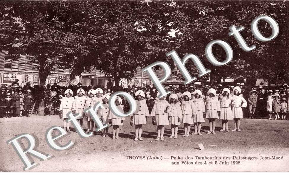 Polka des Tambourins des Patronnages Jean Mace