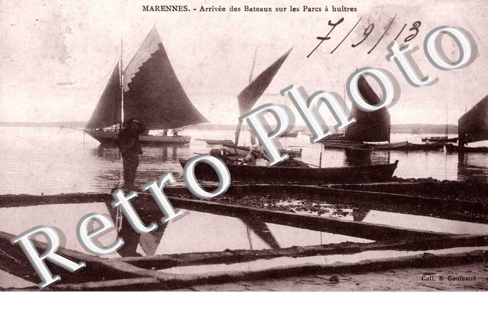 Arrivee des bateaux sur le parc a huitres