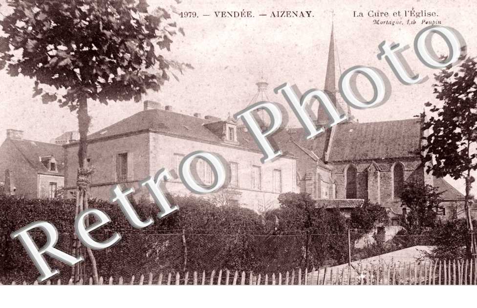 la cure et l'eglise