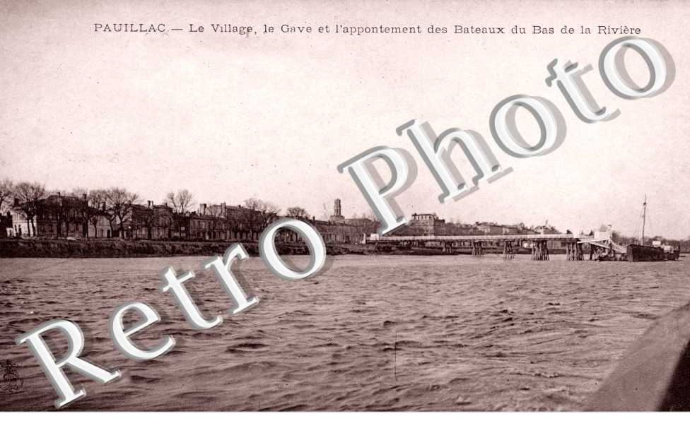 Le Village, le Gave et l'appontement  des bateaux