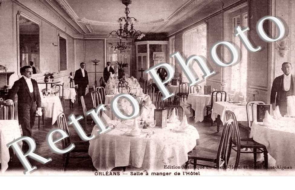 Salle a Manger de l'Hotel