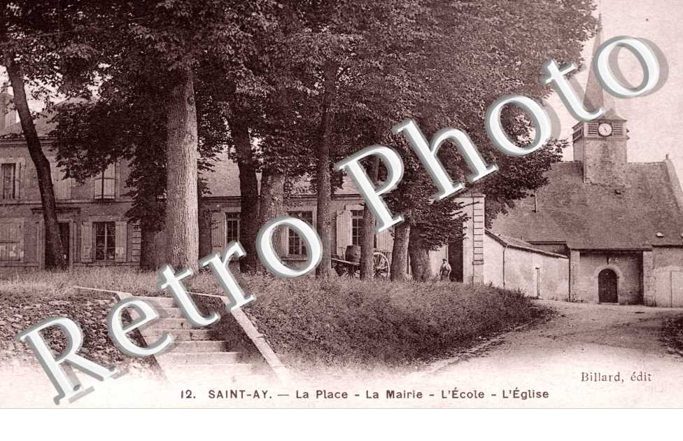 La Place - la Mairie - L'Ecole - l'Eglise