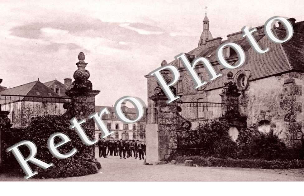 Orphelinat Saint Michel - Entree de l'Orphelinat