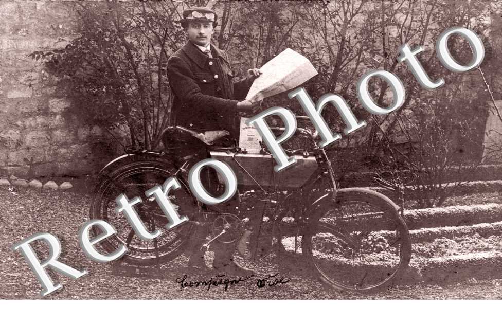 Un Motocycliste