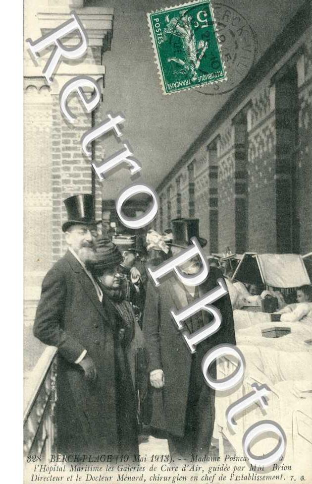 Madame Poincare - Visite a l'Hopital