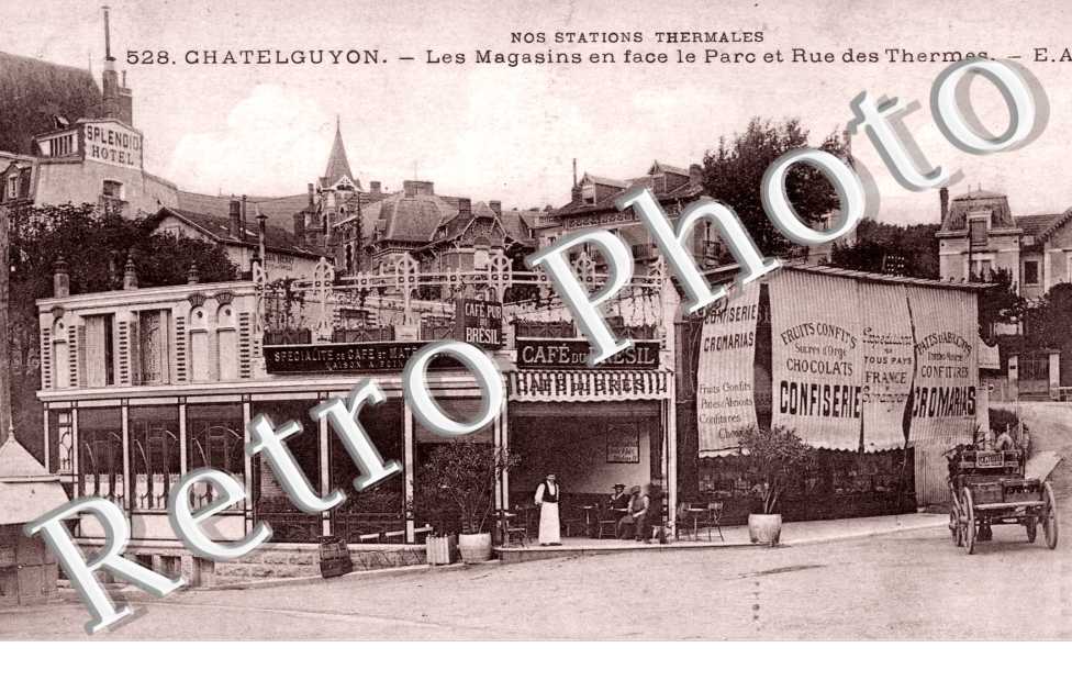 les magasins en face le parc et rue des Thermes