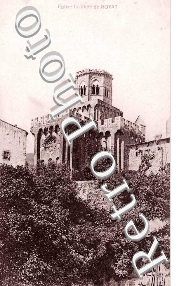 eglise fortifiee