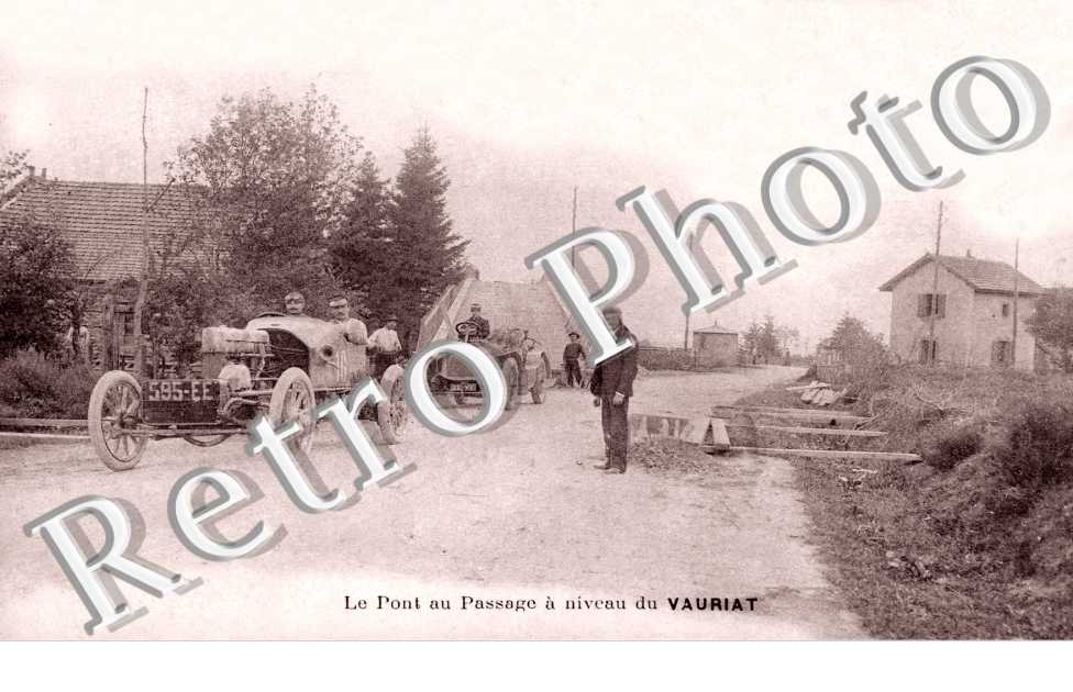 Circuit d'Auvergne Le pont au passage niveau du Vauriat