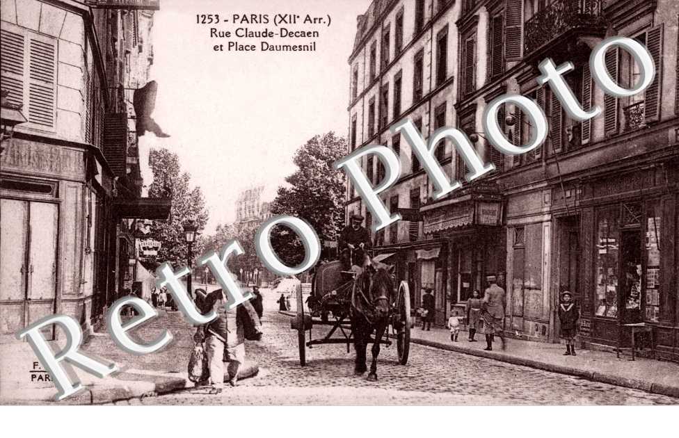 rue Claude-Decaen et Place Daumesnil