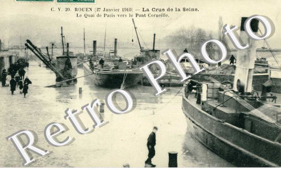 le quai de Paris vers le pont Corneille La crue de la Seine  27 janvier 1910