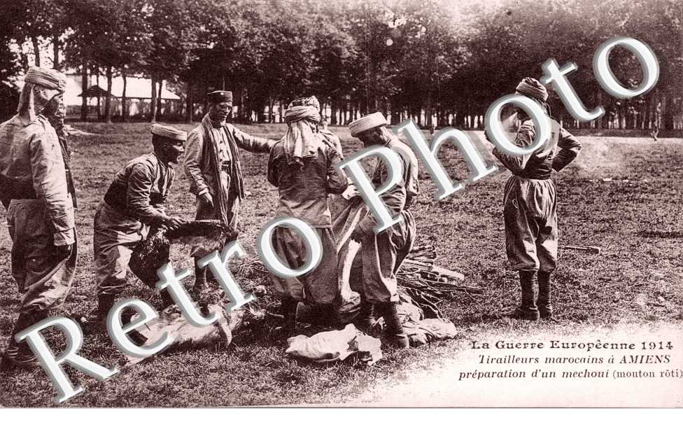 Titailleurs marocains preparation d'un mechoui