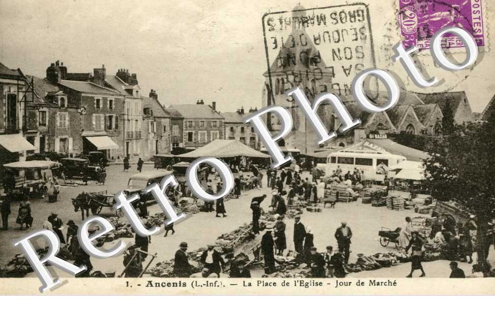 la Place de l'eglise Jour de marche