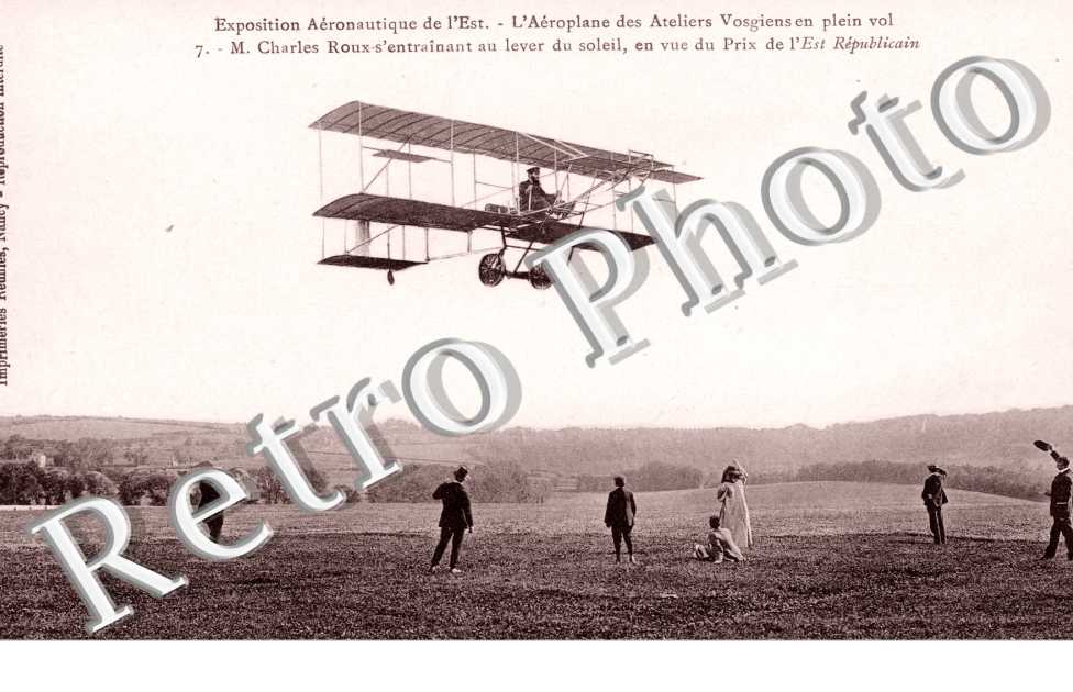 l'aeroplane des ateliers vosgiens en plein vol M. Charles Roux