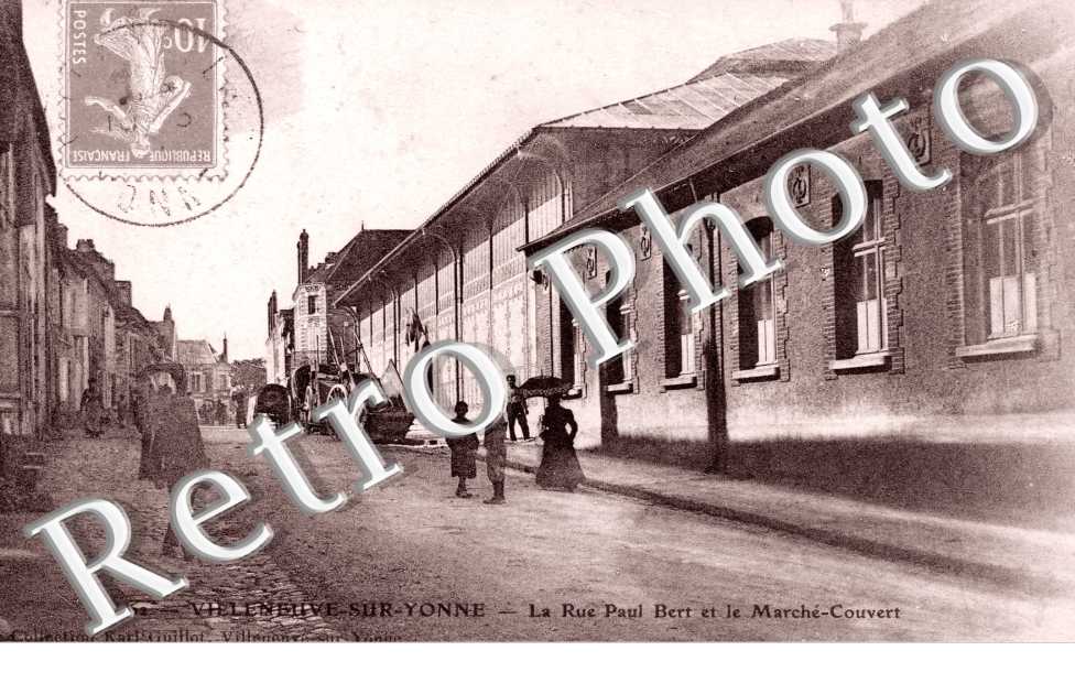 La rue Paul Bert le marche couvert